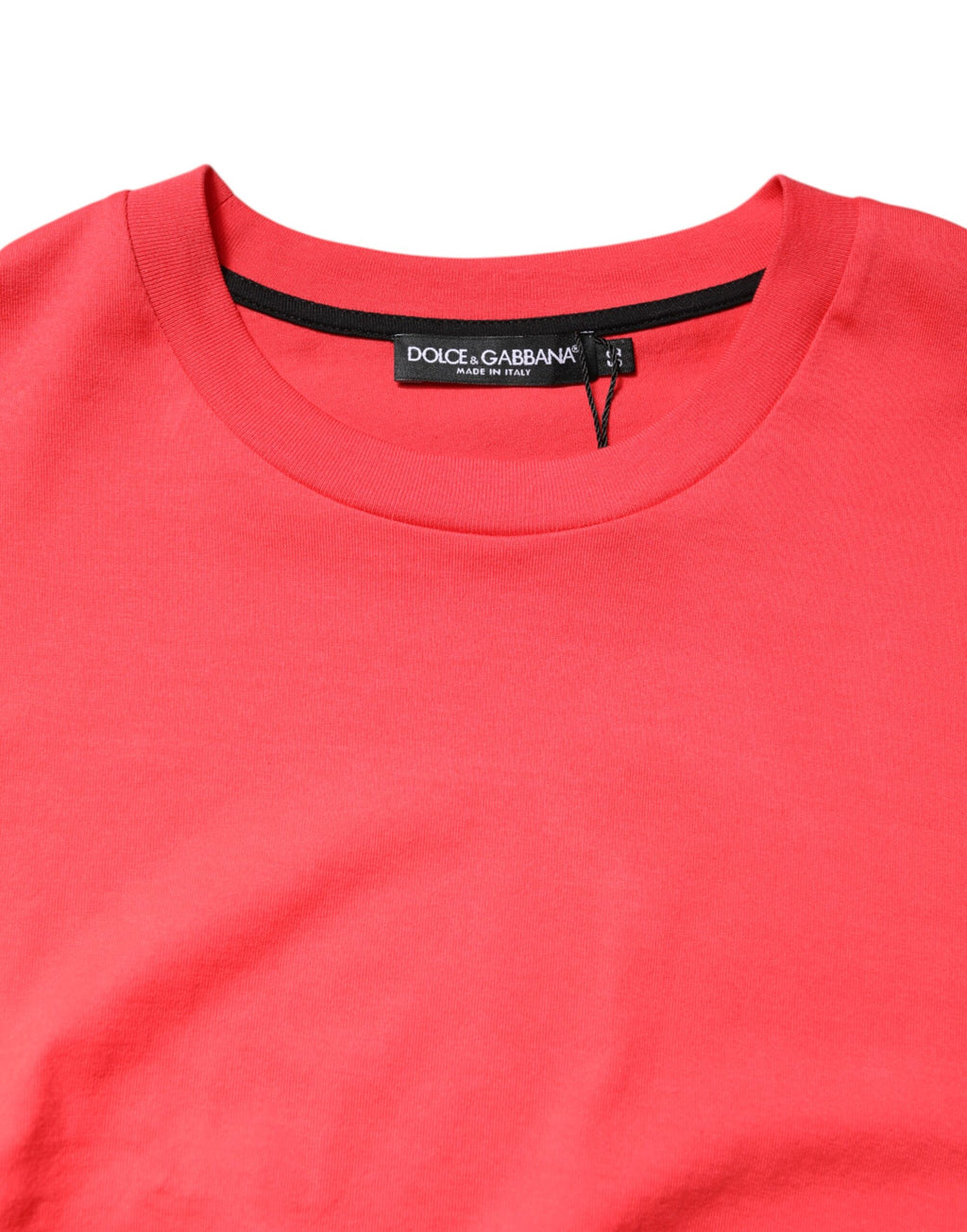 T-shirt à col rond Dolce & Gabbana en coton rouge avec imprimé de lettrage, style décontracté et moderne.