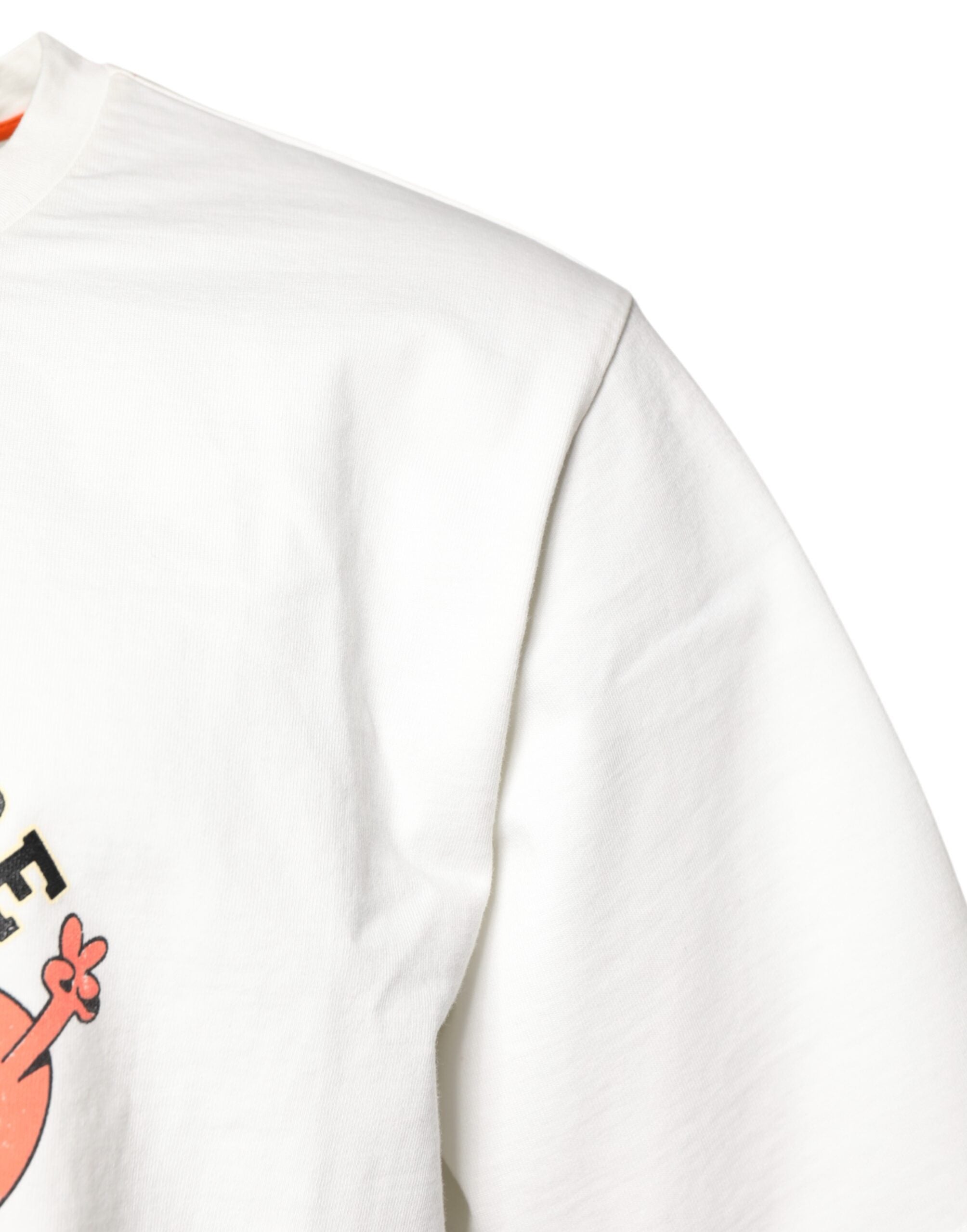 T-shirt blanc Dolce & Gabbana avec imprimé LOVE & PEACE, col rond, tissu en coton, visible sur le mannequin.
