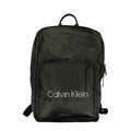 Sac à dos pour homme Calvin Klein en polyester vert, avec compartiments et design épuré visible sur l'image.