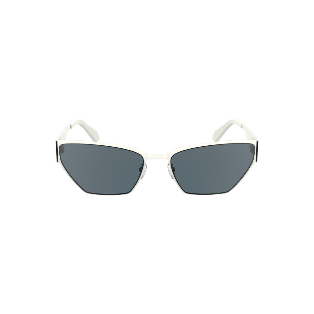 Lunettes de soleil pour femmes Calvin Klein en métal blanc, avec monture élégante et design moderne.