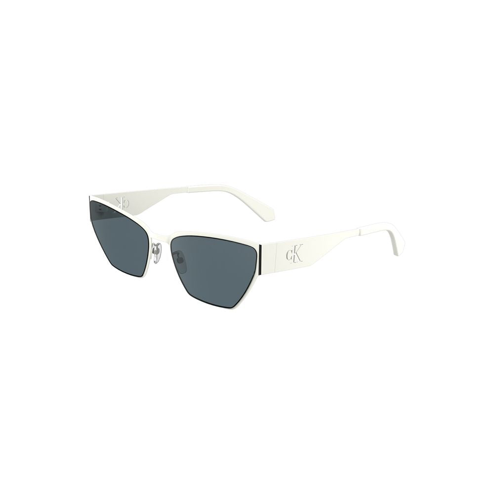 Lunettes de soleil pour femmes Calvin Klein en métal blanc avec lentilles ovales et design élégant.