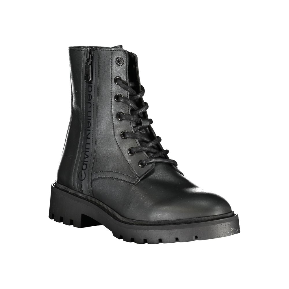 Bottines noires en polyuréthane pour femmes de la marque Calvin Klein, semelle en caoutchouc, vue de côté