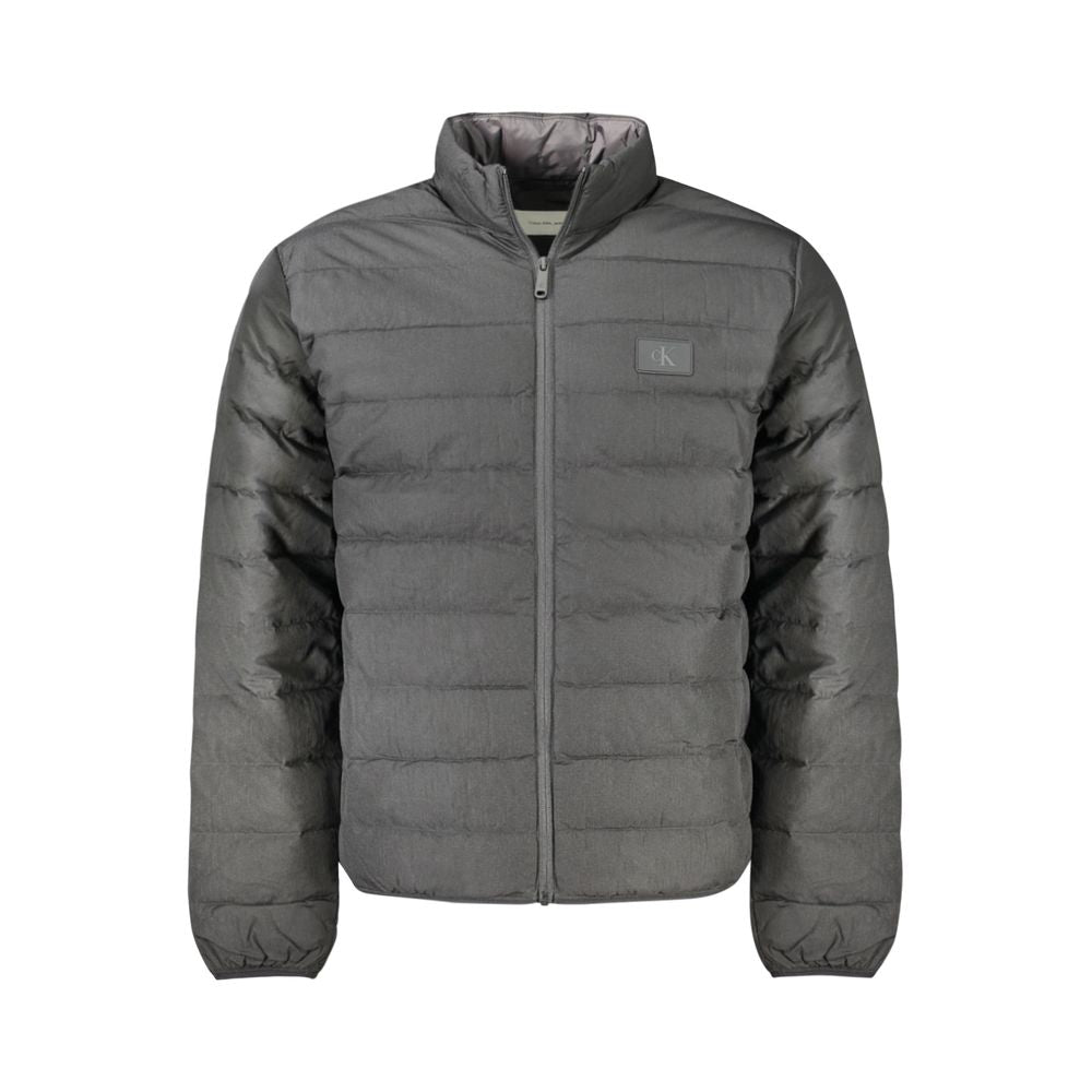 Veste pour homme Calvin Klein en polyamide noire, style élégant et moderne, visible avec fermeture éclair et col montant.