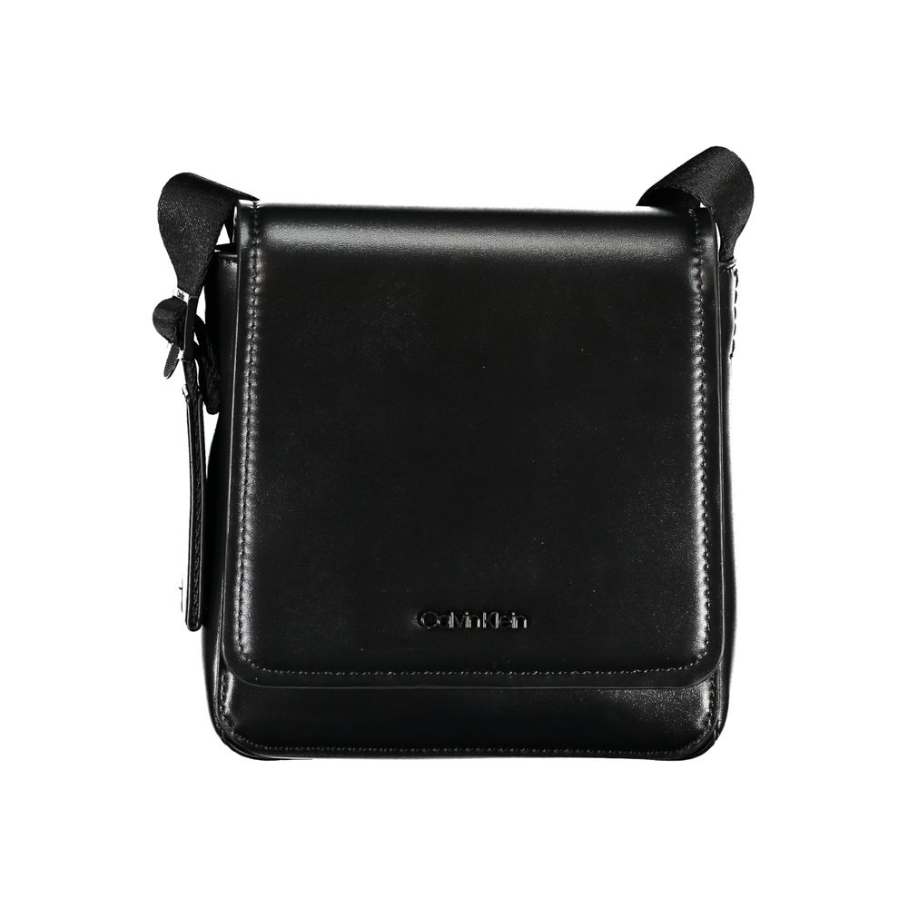 Sac à bandoulière noir en polyester pour homme de la marque Calvin Klein, avec détails élégants et intérieur spacieux.