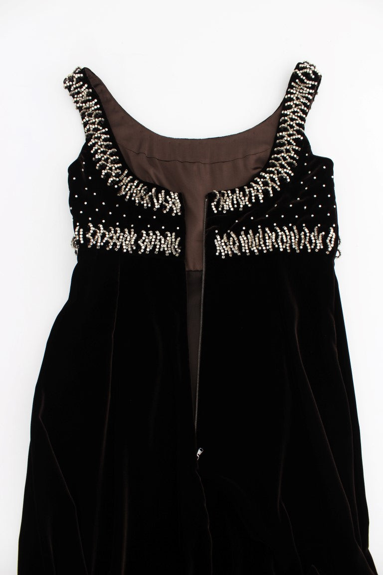 Robe fourreau en velours marron avec cristaux de Dolce & Gabbana, élégante et sophistiquée pour une occasion spéciale.