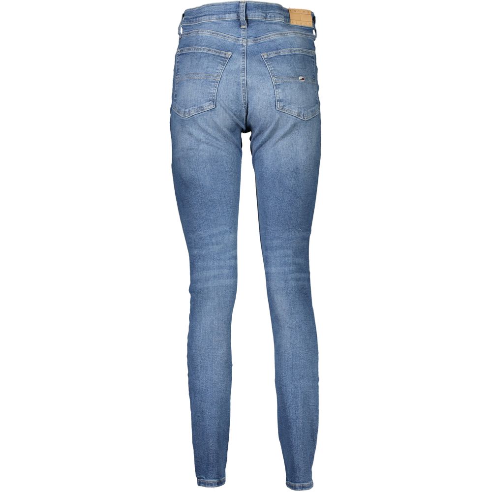 Jeans pour femmes en coton bleu de la marque Tommy Hilfiger, coupe classique avec détails modernes.