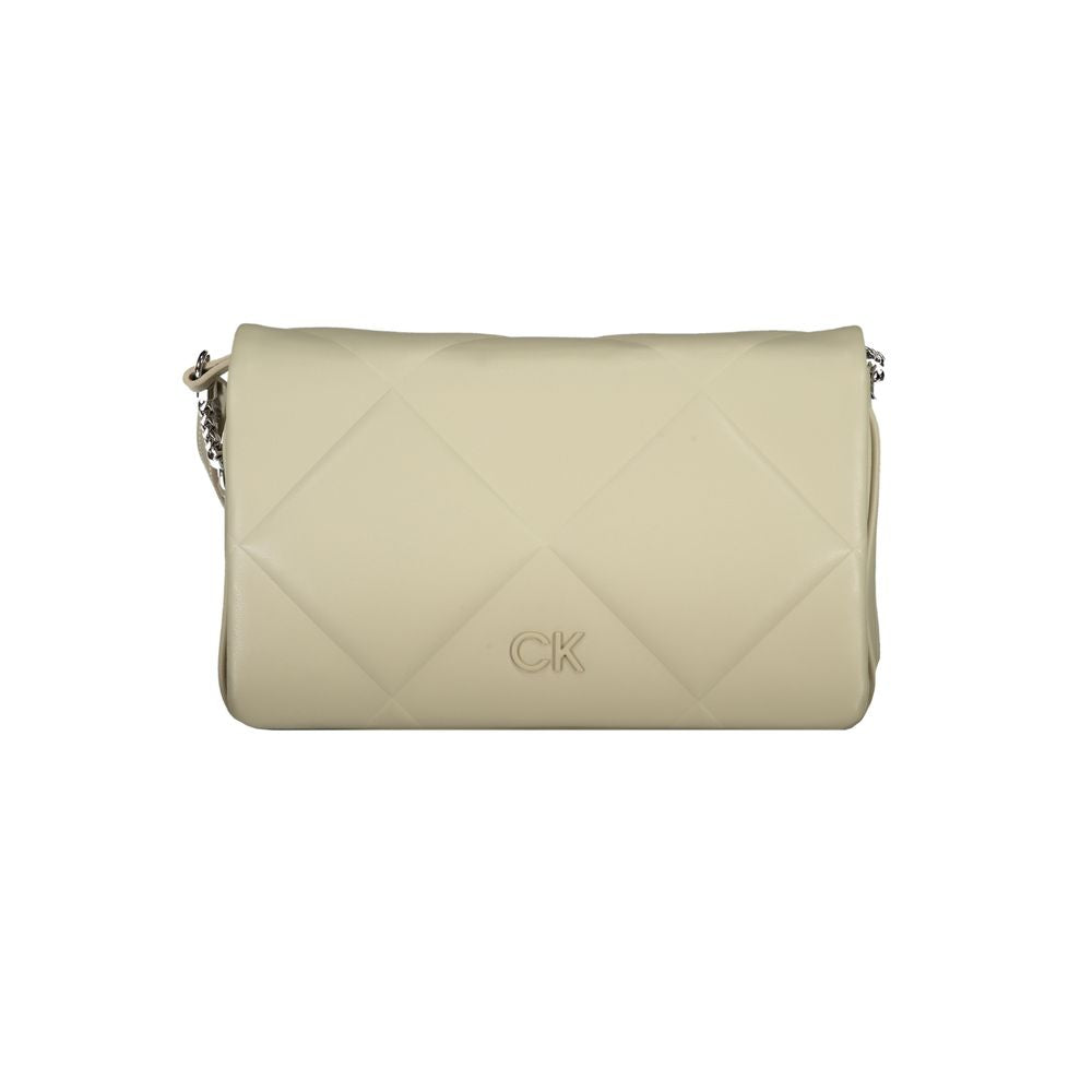 Sac à dos homme en polyester noir de la marque Calvin Klein, avec compartiments et design élégant.