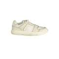 Sneakers blanches en polyuréthane pour hommes de Tommy Hilfiger, vue de côté, avec semelle blanche et design moderne.