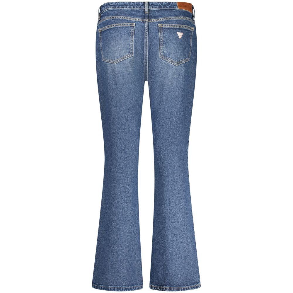 Jeans bleus en coton pour femmes de la marque Guess Jeans, coupe classique et détail de couture visible.