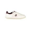 Sneaker beige en polyuréthane pour femmes de la marque Tommy Hilfiger, vue de côté, avec semelle blanche.