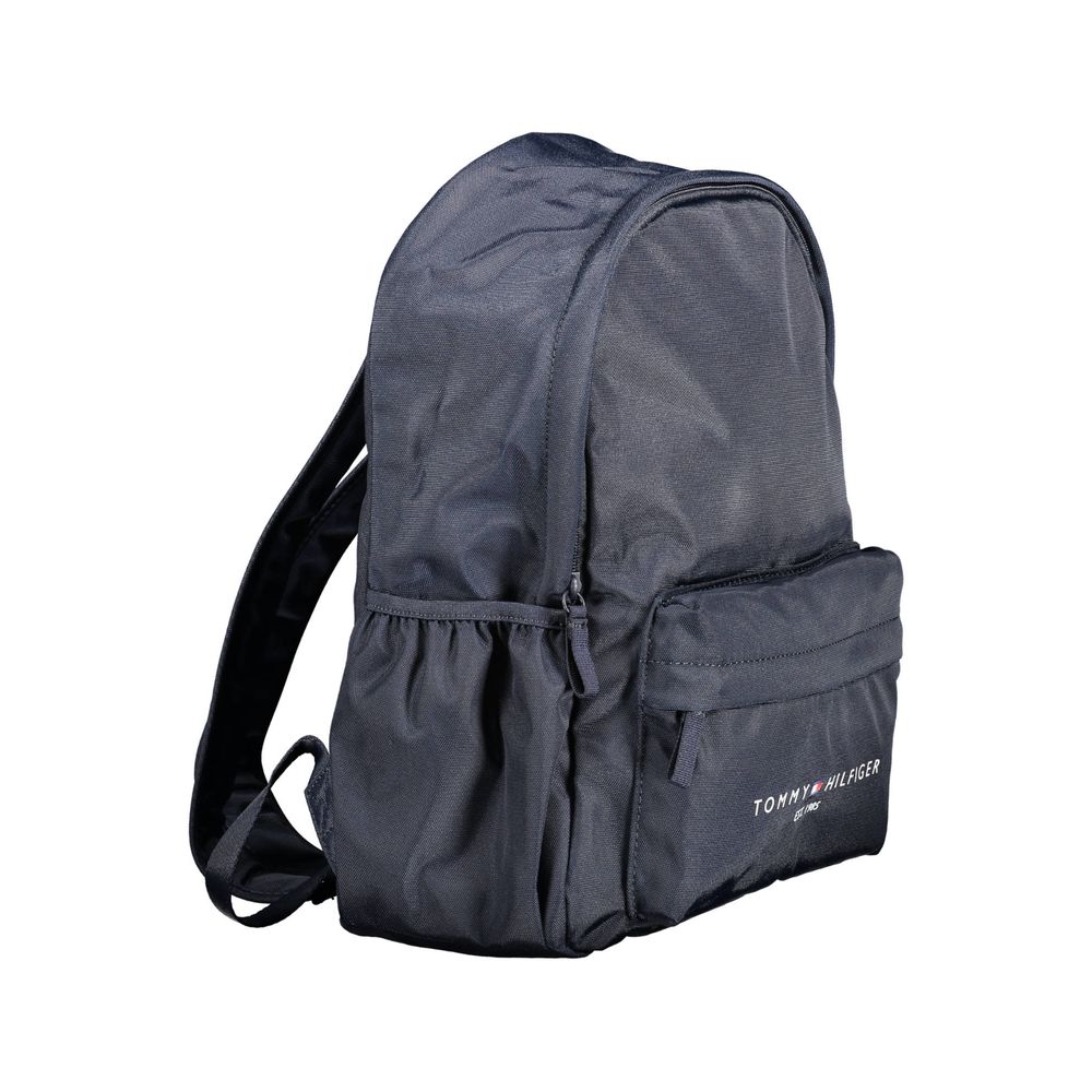 Sac à dos homme Tommy Hilfiger en polyester recyclé bleu, avec compartiments et logo visible, pour un style décontracté.