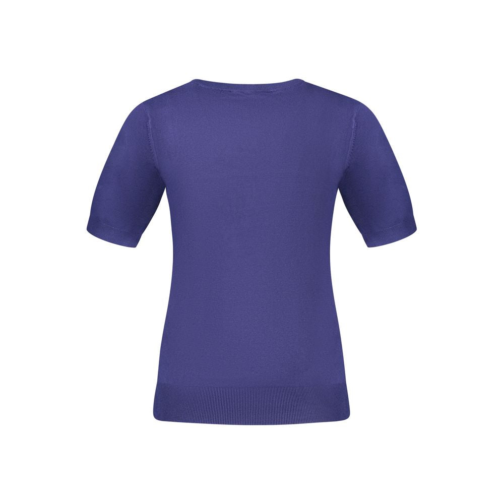 Pull en viscose bleu Guess Jeans pour femme, coupe décontractée et douceur visible sur le vêtement.