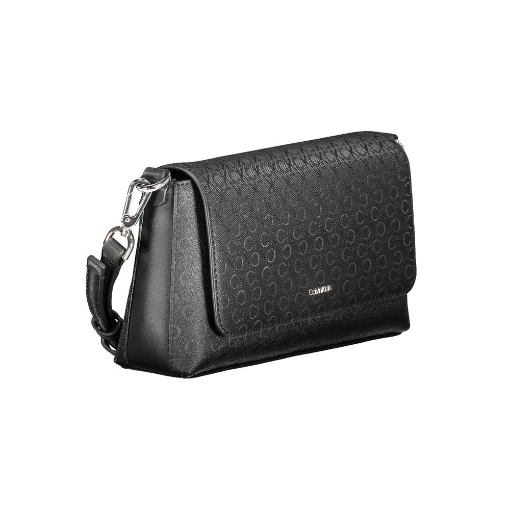 Sac à bandoulière noir en polyester pour femmes de Calvin Klein, avec détails élégants et design moderne visible sur l'image.