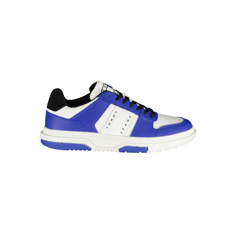 Chaussures hommes Tommy Hilfiger en polyéthylène bleues, sneakers décontractés avec semelle blanche et design moderne.