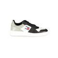 Chaussures sneakers en cuir noir pour homme de la marque Tommy Hilfiger, vue de côté.