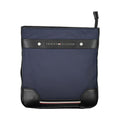 Sac homme Tommy Hilfiger en polyuréthane bleu, sac à bandoulière élégant avec logo emblématique sur le devant.