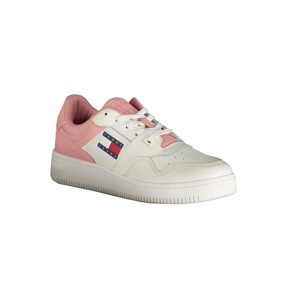 Sneakers en cuir rose pour femmes de la marque Tommy Hilfiger, chaussures décontractées avec détails élégants.