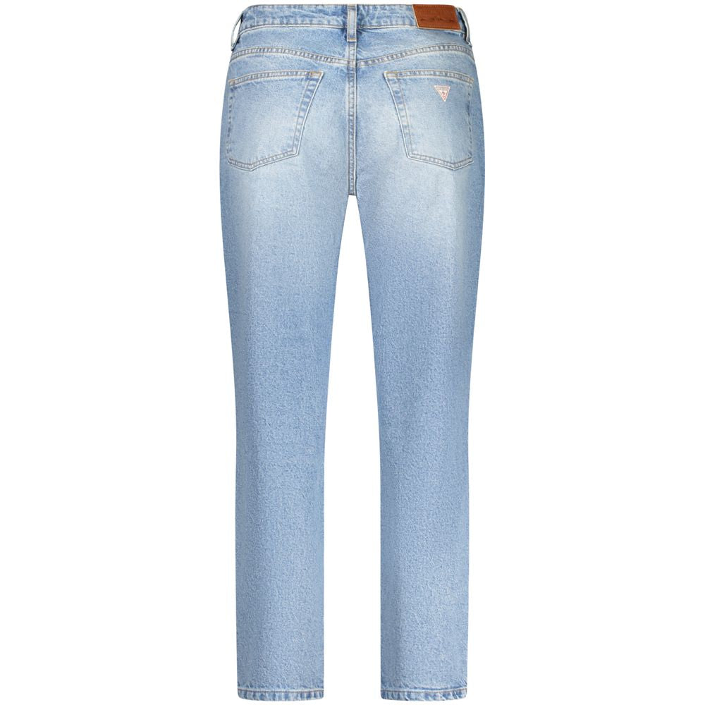 Jeans pour femmes Guess en coton bleu azur, coupe classique, détails modernes, portée décontractée.