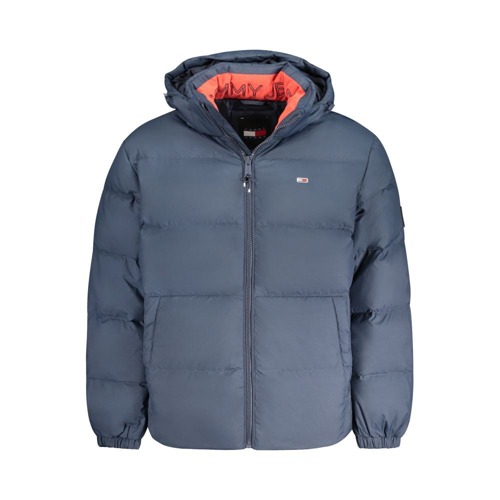 Veste bleue en polyester pour homme de la marque Tommy Hilfiger, visible en détail sur l'image.