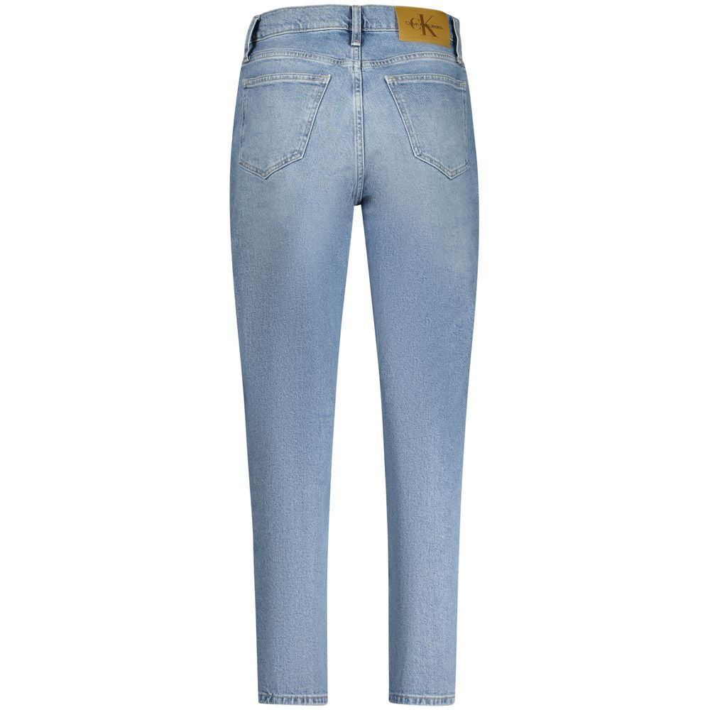 Jeans femme en coton Calvin Klein Azzurro, coupe classique, bleu clair, avec ceinture et poches visibles.