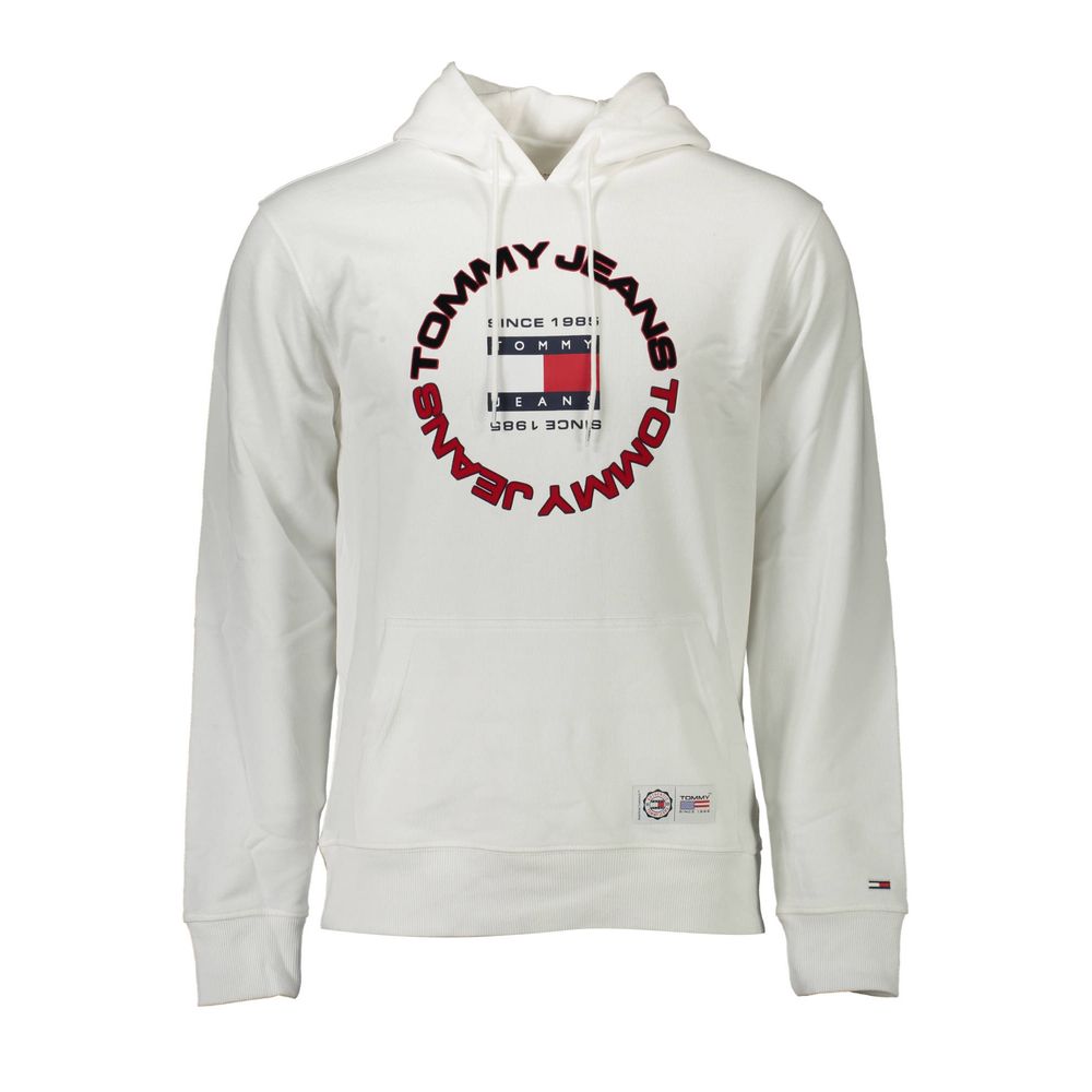 Sweatshirt homme Tommy Hilfiger en coton blanc, style décontracté, avec logo discret au centre, porté sur un mannequin.