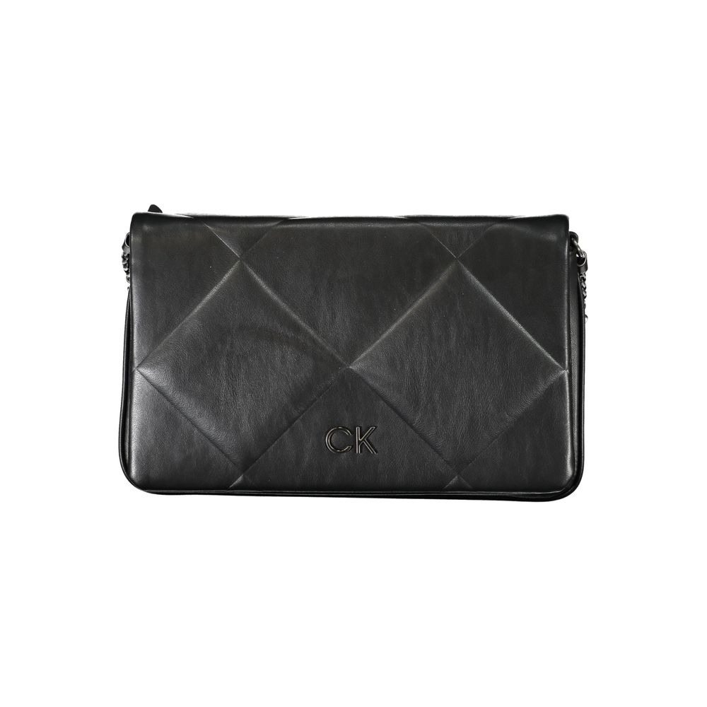 Sac à épaule pour femmes en polyester noir de Calvin Klein, élégant et pratique, avec détails modernes.