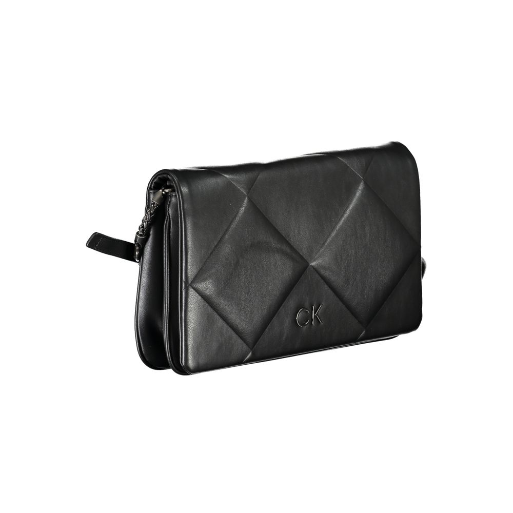 Sac à bandoulière noir en polyester pour femmes de Calvin Klein, style élégant avec détails modernes.