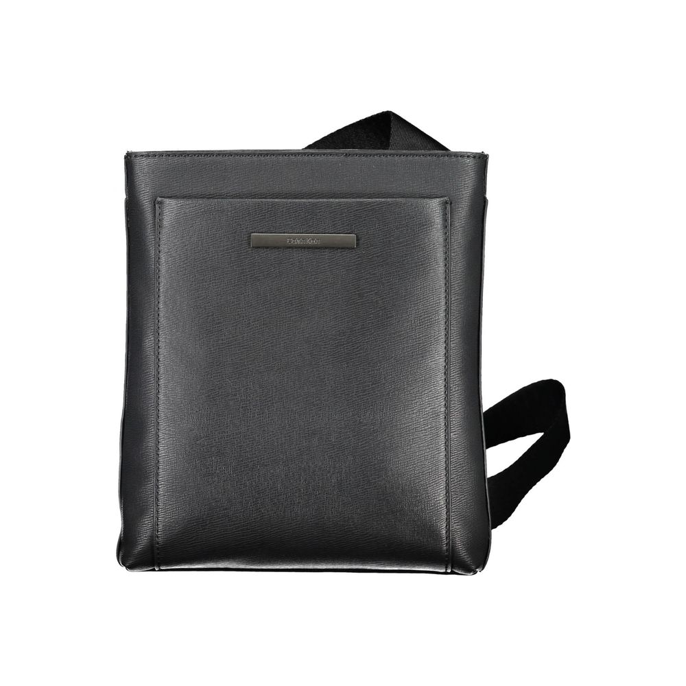 Sac à main noir écologique de Calvin Klein avec logo visible, épaule confortable, design élégant et moderne.