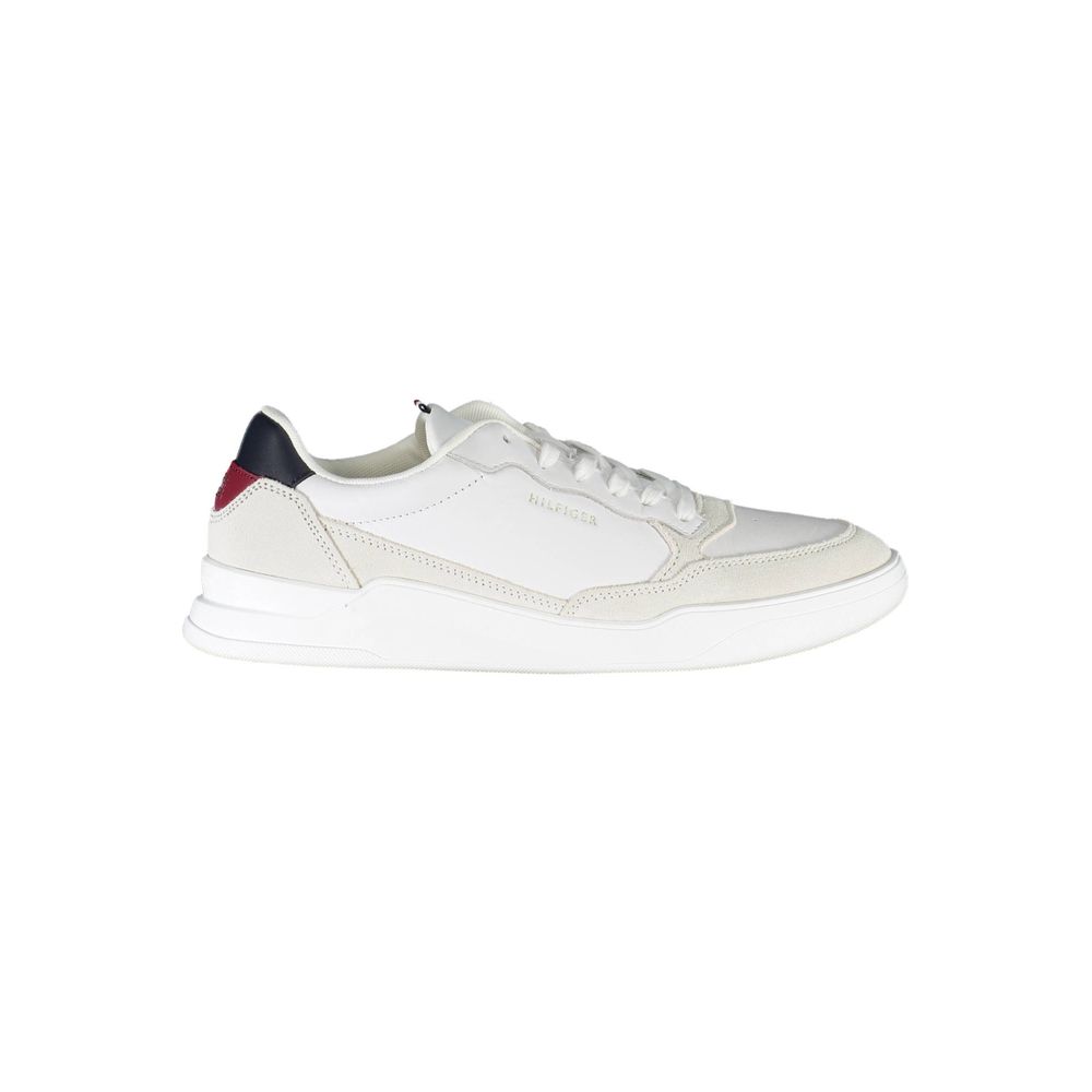 Chaussures sneakers en cuir blanc pour homme de la marque Tommy Hilfiger, vue de face avec détails du design.
