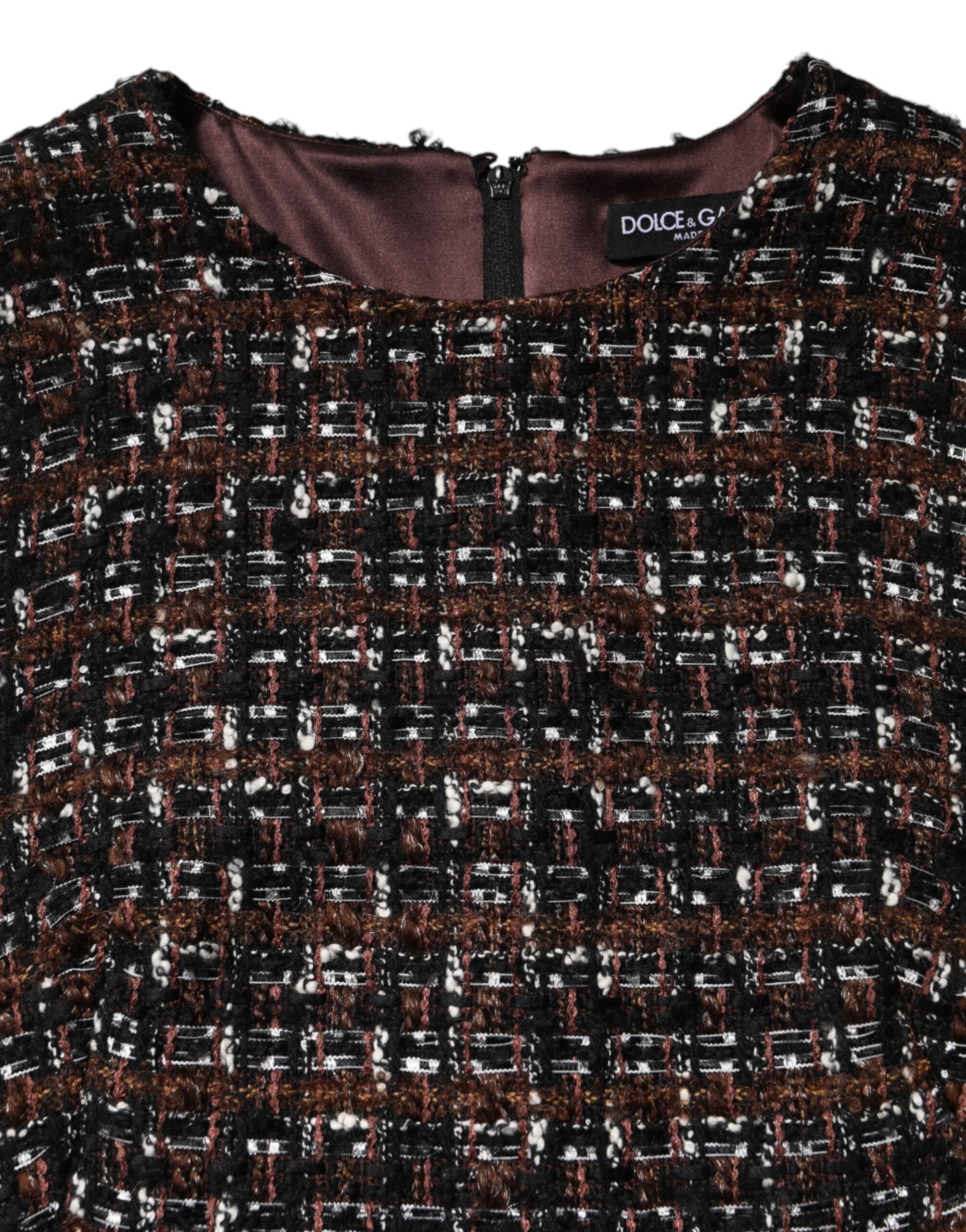 Robe sans manches en tweed multicolore de Dolce & Gabbana, coupe mini et style A-line, vue de face.