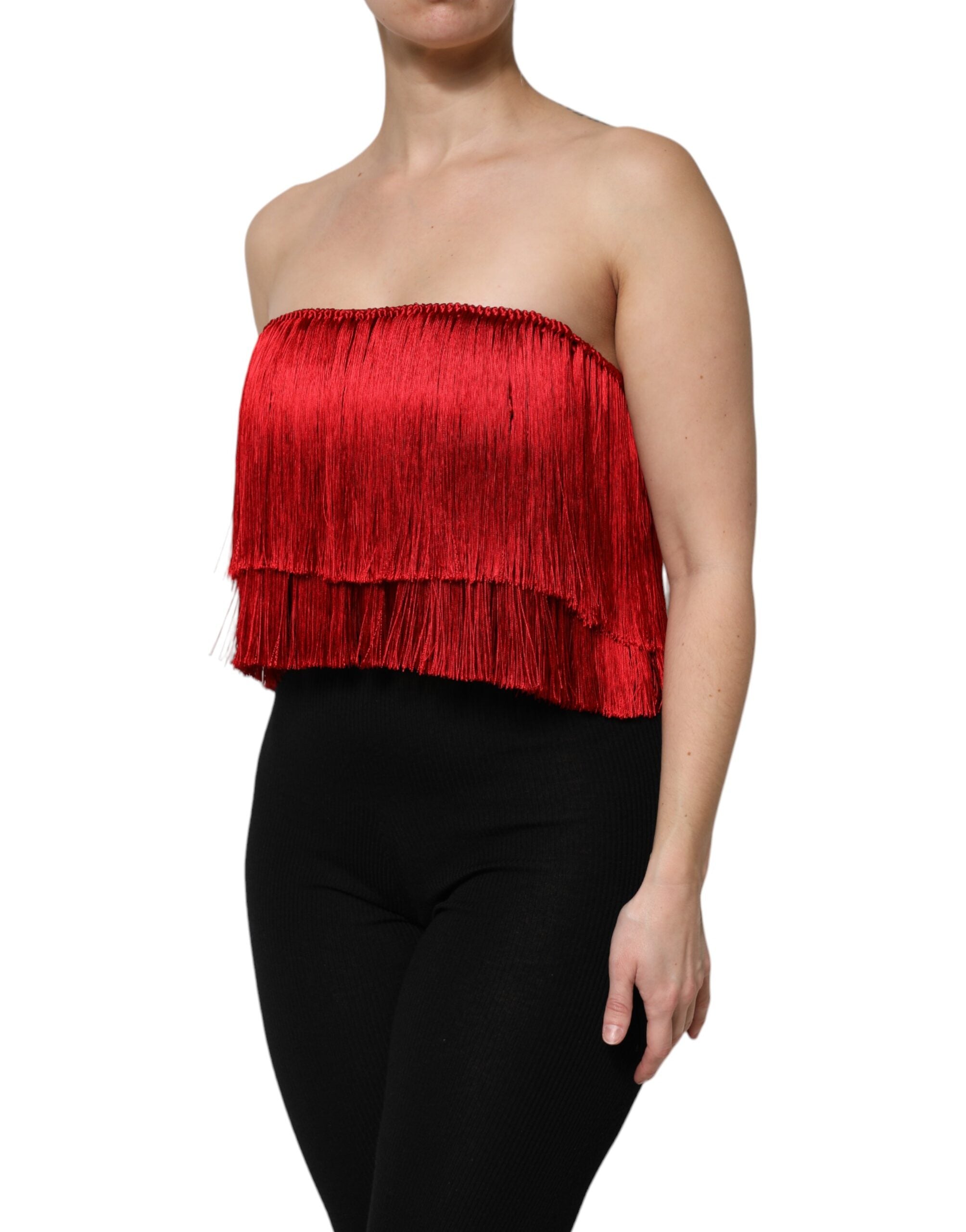 Top court sans bretelles en soie rouge Dolce & Gabbana avec franges, coupe courte et style élégant.