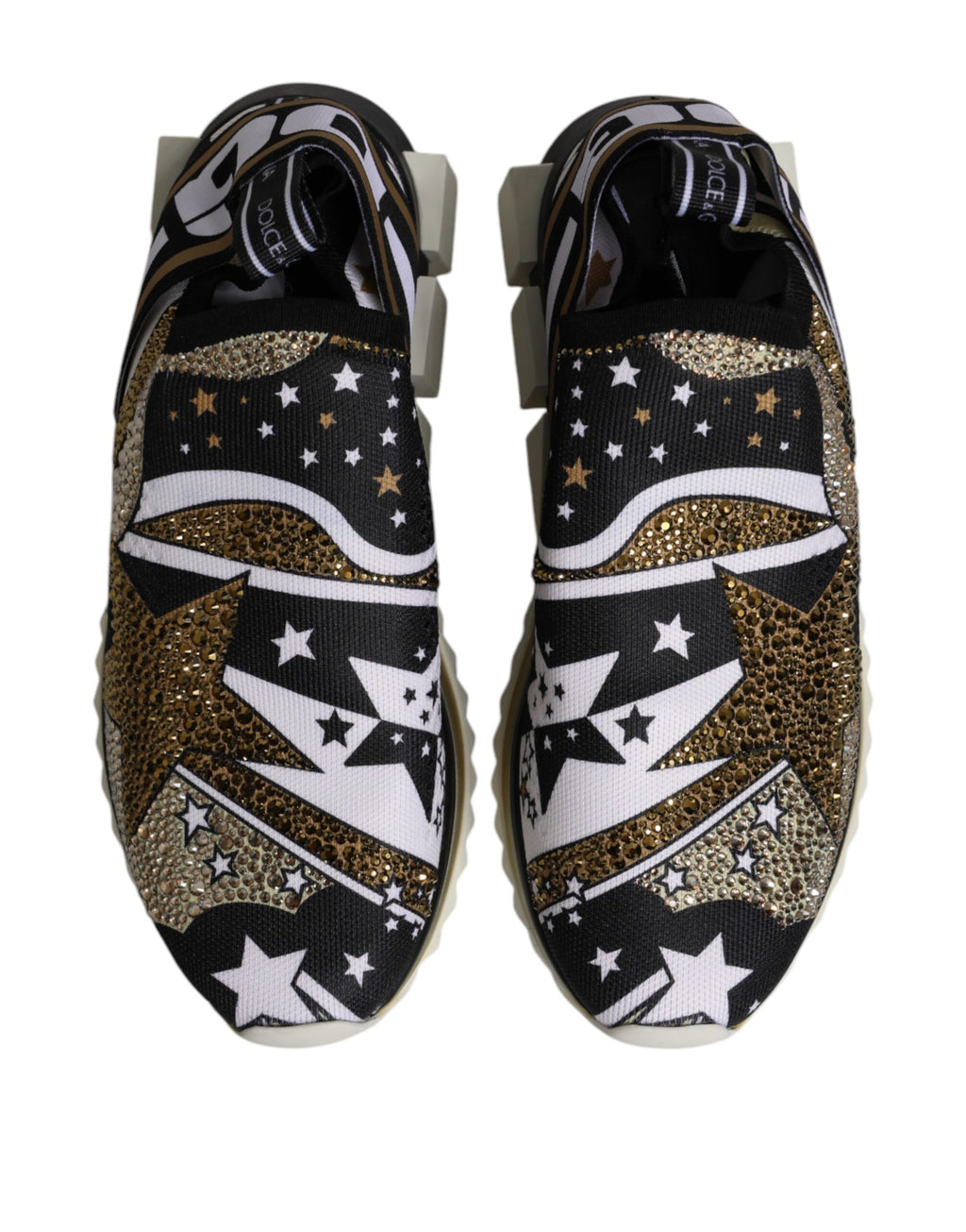 Chaussures sneakers basses Dolce & Gabbana Sorrento multicolores, style décontracté avec motifs colorés et semelle blanche.