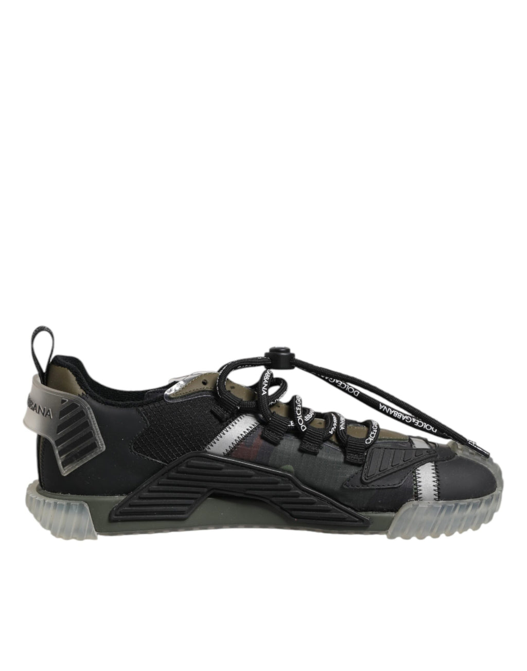 Chaussures sneakers basses Dolce & Gabbana multicolores en dentelle avec laçage, vue en gros plan.