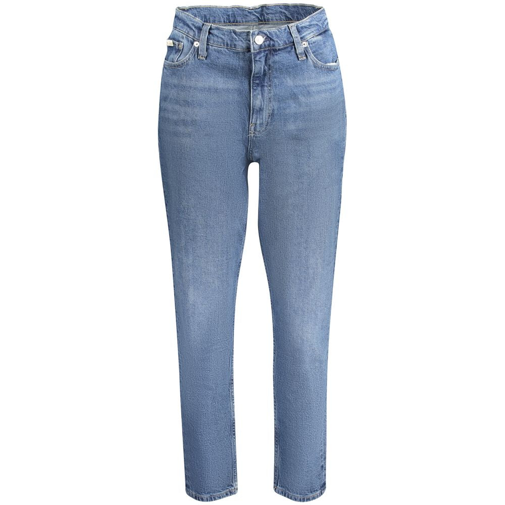 Jeans femmes en coton Calvin Klein Blu, coupe classique, détails décontractés, portant un style moderne et épuré.