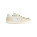 Sneakers blanches en polyester pour homme de la marque Calvin Klein, vue de face.