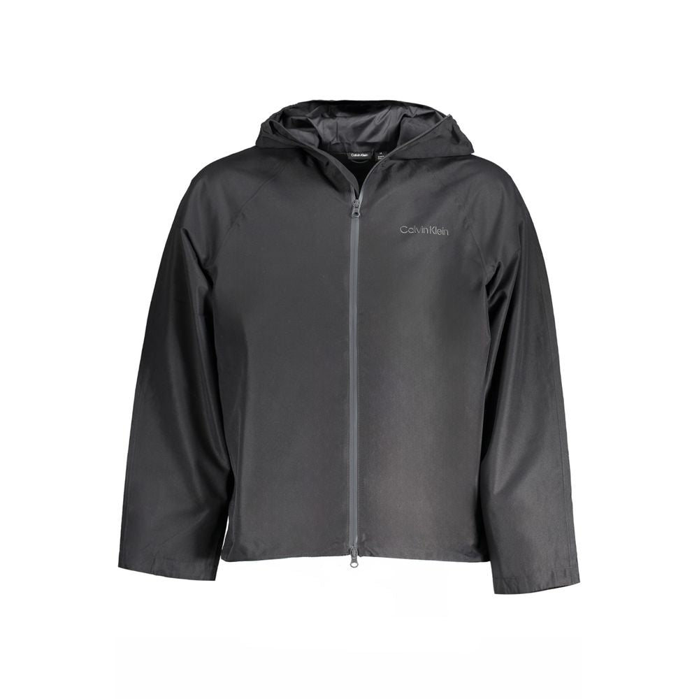 Veste noire en polyester pour homme de la marque Calvin Klein, vue de face, avec fermeture éclair et col montant.