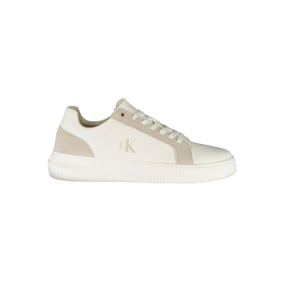 Sneaker homme en polyuréthane blanc de Calvin Klein, chaussure de sport élégante avec semelle blanche et design moderne.