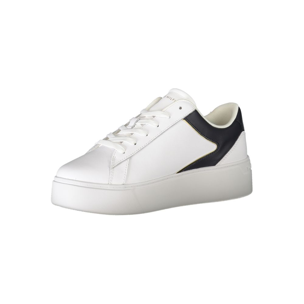 Sneakers blanches pour femmes Tommy Hilfiger en polyuréthane, élégantes et confortables, avec détails modernes.