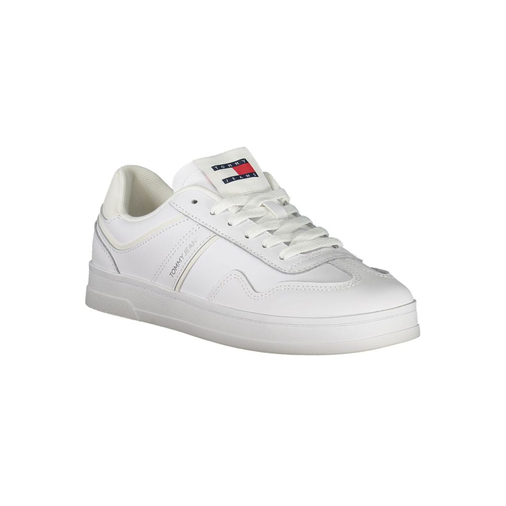 Sneakers pour femmes Tommy Hilfiger en polyuréthane blanc, style décontracté et tendance.