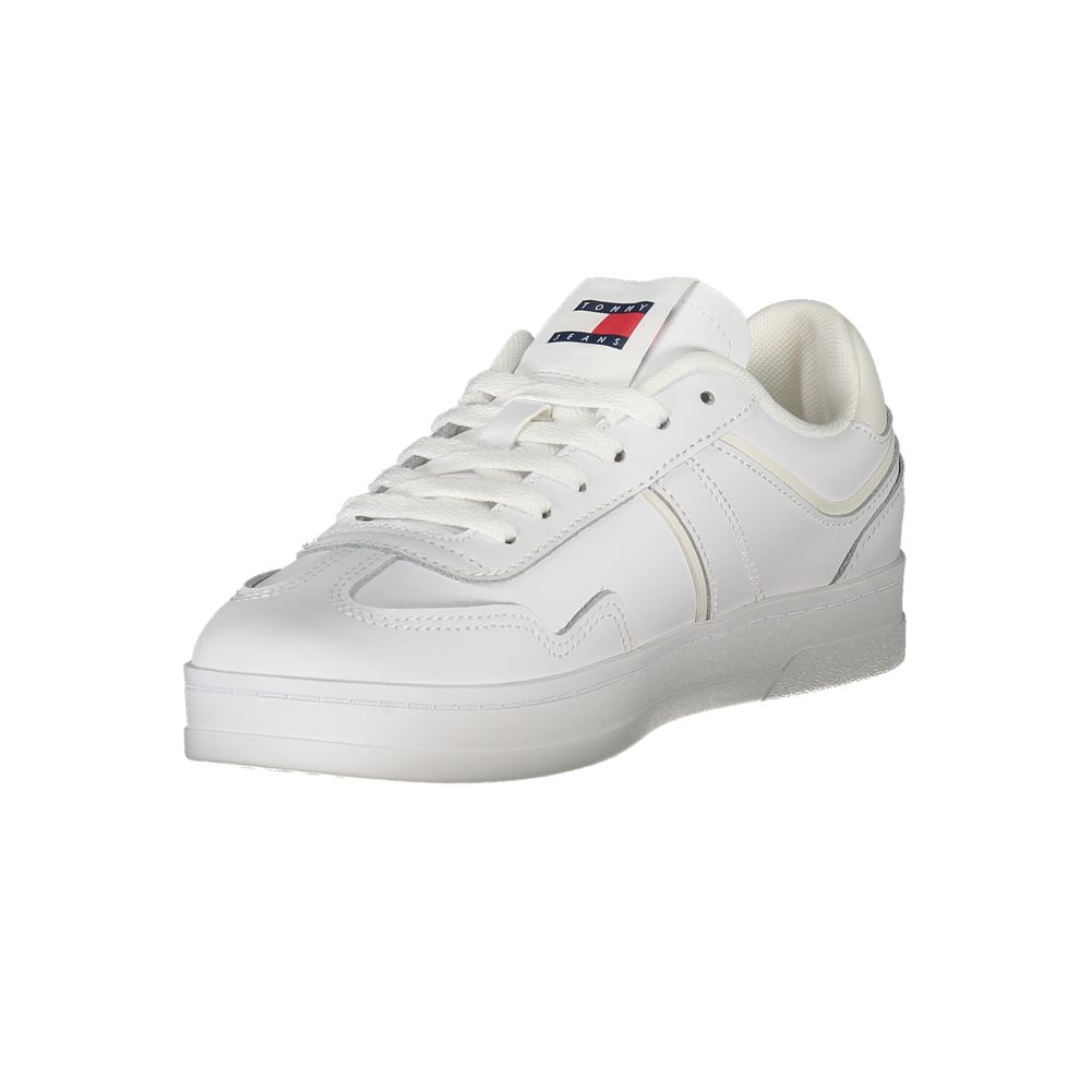Chaussures sneakers blanches en polyuréthane pour femmes Tommy Hilfiger, style décontracté et tendance.