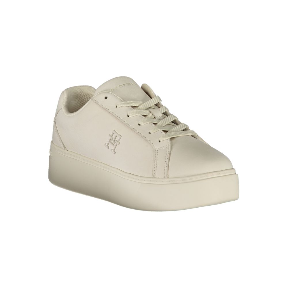 Sneakers pour femmes Tommy Hilfiger en cuir blanc, modèle Bianco, avec semelle blanche et design élégant.