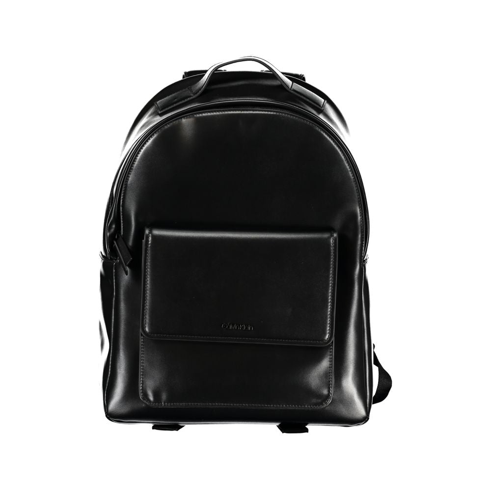 Sac à dos urbain noir élégant Calvin Klein avec compartiment pour ordinateur portable.