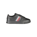 Sneaker homme en polyurethane noir Tommy Hilfiger avec semelle blanche, style décontracté et moderne.
