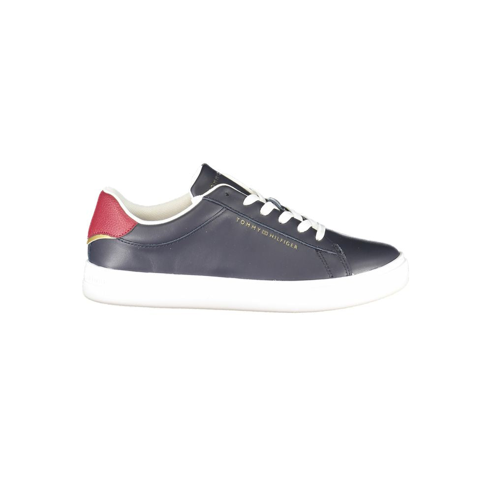 Sneakers pour femmes Tommy Hilfiger en polyuréthane bleu, décontractées et modernes, avec design élégant et semelle blanche.