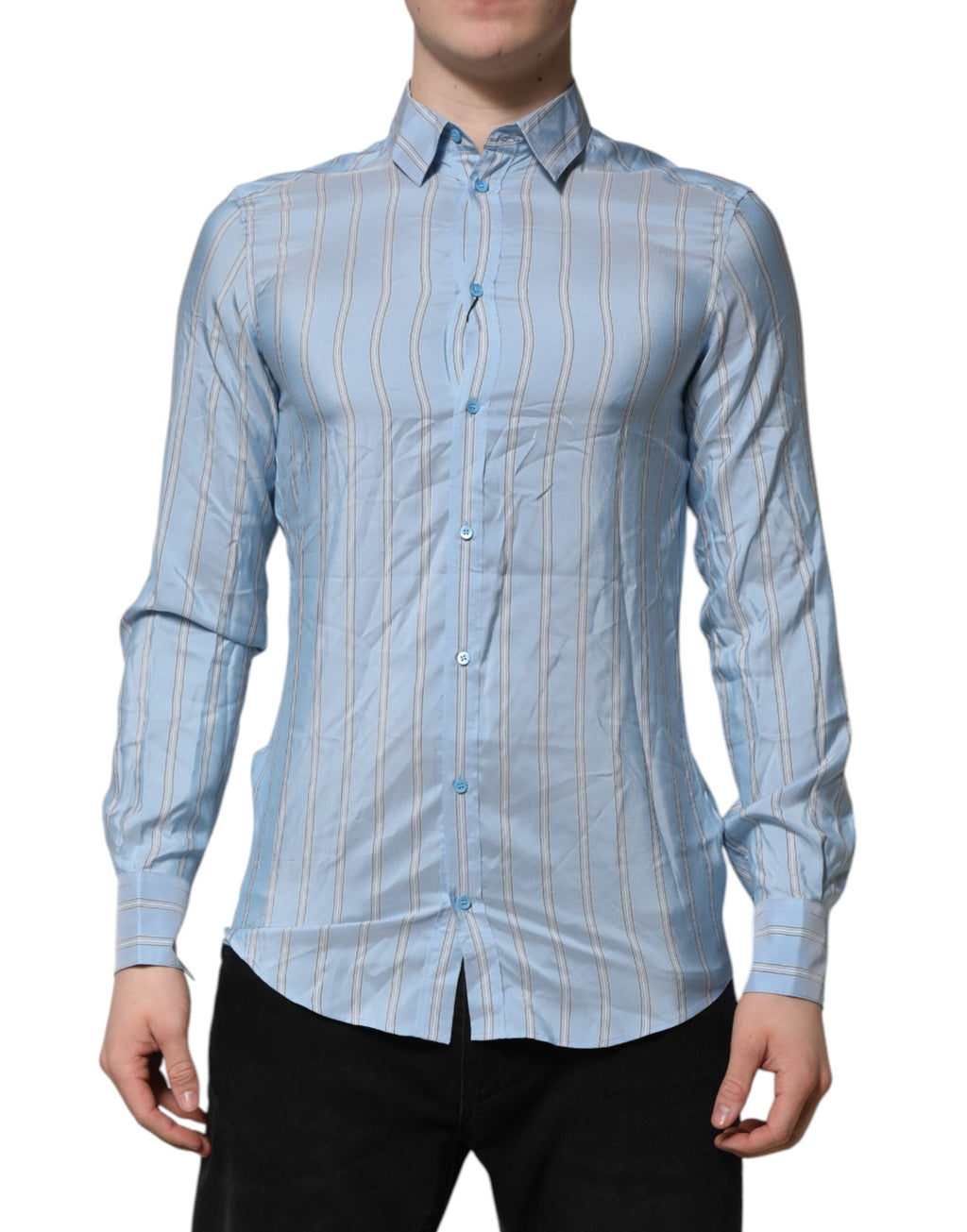 Chemise longue à manches longues Dolce & Gabbana MARTINI à rayures bleues, vue de face, détails du col et des boutons visibles.