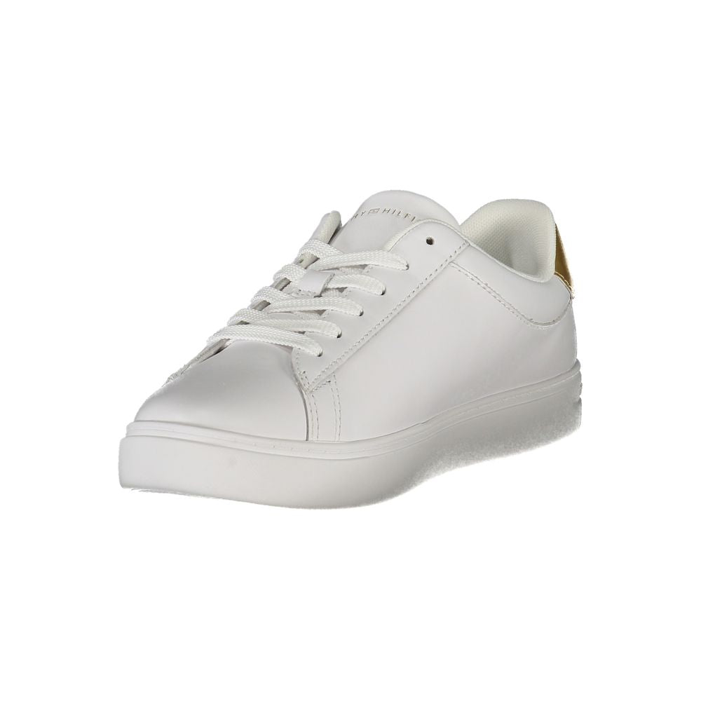 Sneakers blanches en polyuréthane pour femmes de la marque Tommy Hilfiger, avec design moderne et semelle blanche visible.