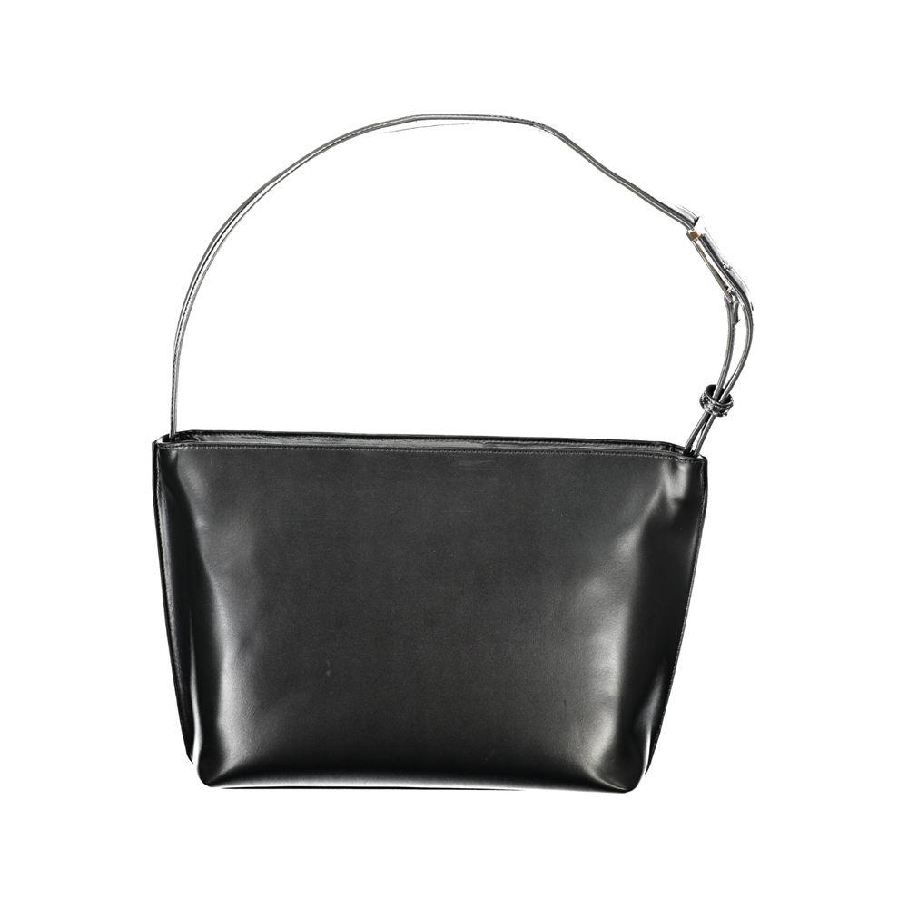 Sac à épaule pour femmes en polyester noir de Calvin Klein, élégant et pratique, visible avec détails du design.