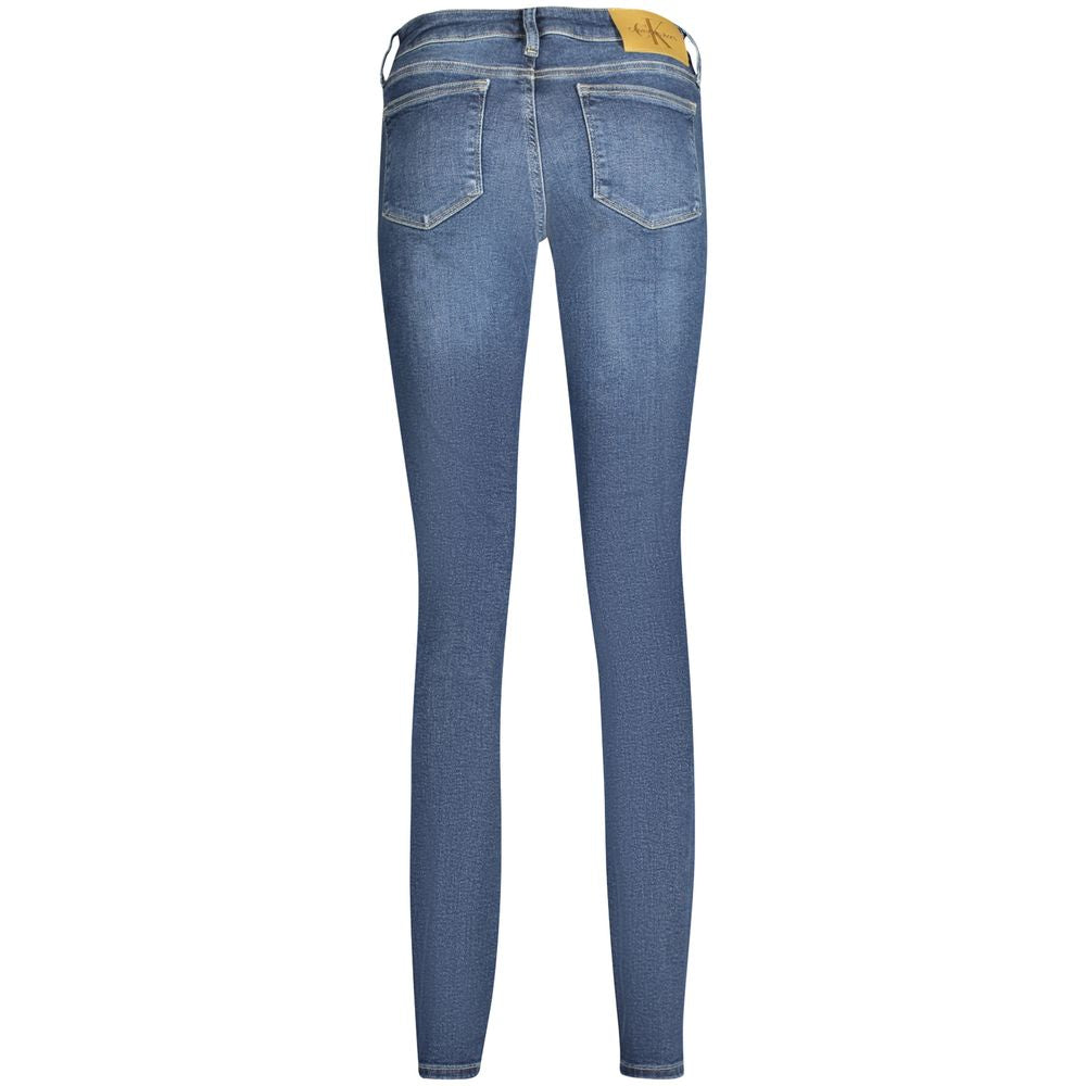 Jeans pour femmes Calvin Klein Blu en coton, coupe classique, visibles en détail avec fermeture éclair et poches avant