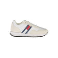 Sneakers pour homme Tommy Hilfiger en cuir blanc, style moderne et décontracté, vue de face avec détails en cuir.