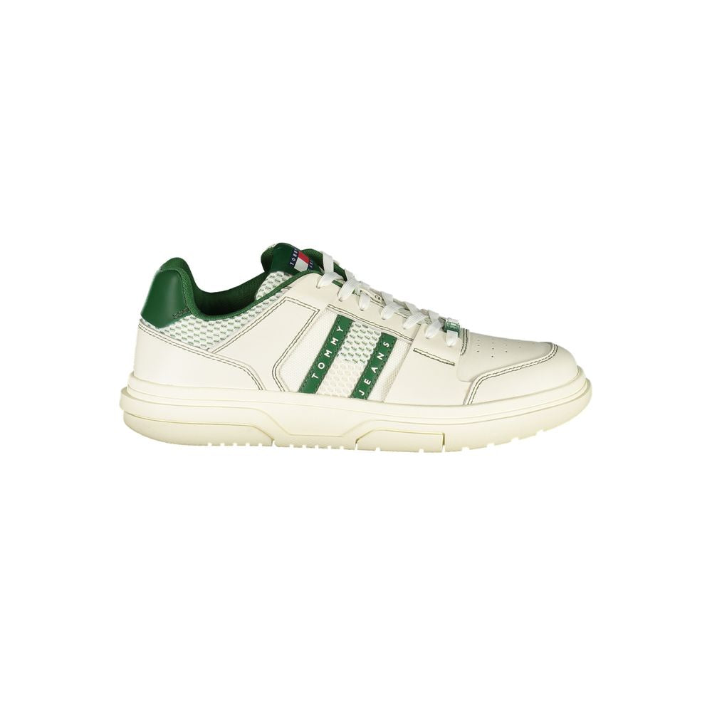 Sneakers Tommy Hilfiger vertes en polyuréthane pour homme, vue de face, avec semelle blanche et design moderne.